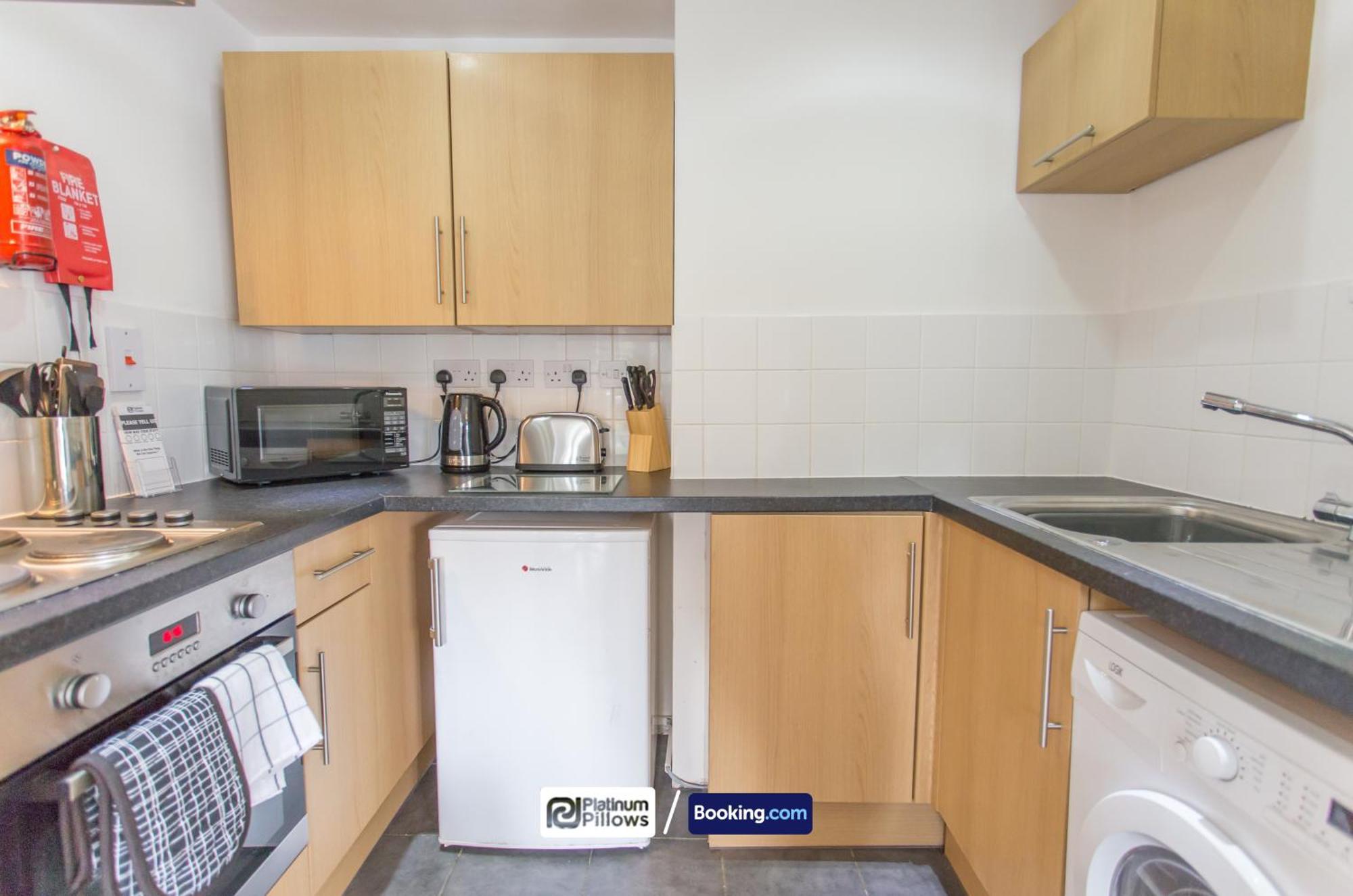 Modern Oxford 2 Bedroom Apartments, Families & Contractor Accommodation, Near John Radcliffe Hospital Luaran gambar